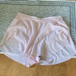 Lululemon High Rise Find your Pace Shorts 3” Size 6 - Strawberry Milkshake